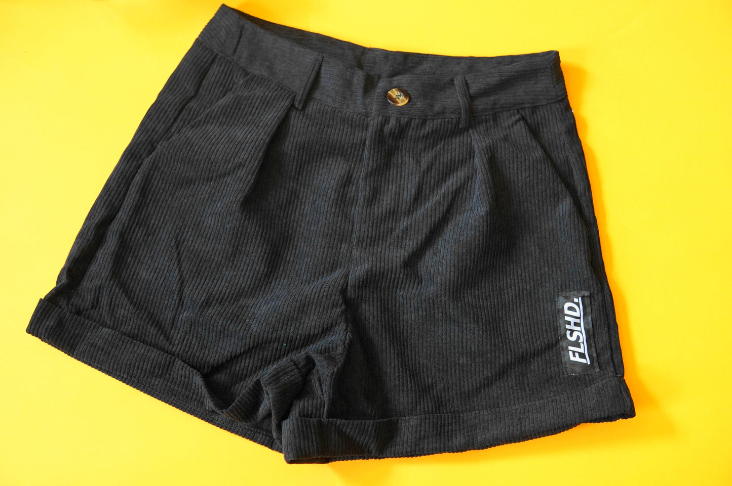 WMNS - Big TAG. High Waisted Corduroy Shorts - FALSEHOOD.