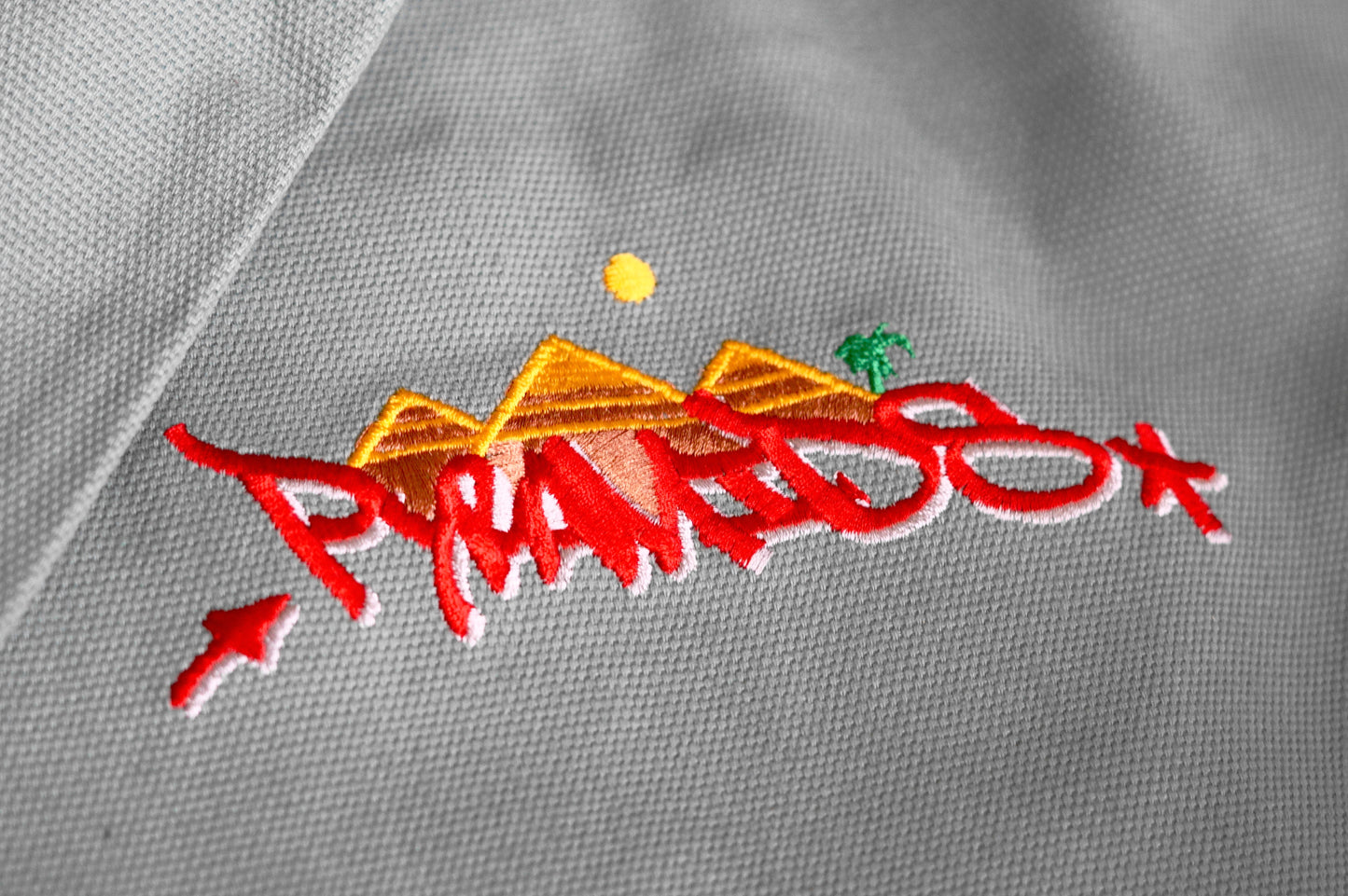 PYRAMIDS. Tote Bag - FALSEHOOD.