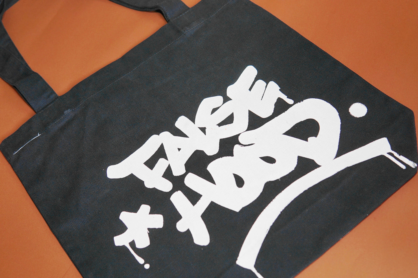 PYRAMIDS. Tote Bag - FALSEHOOD.