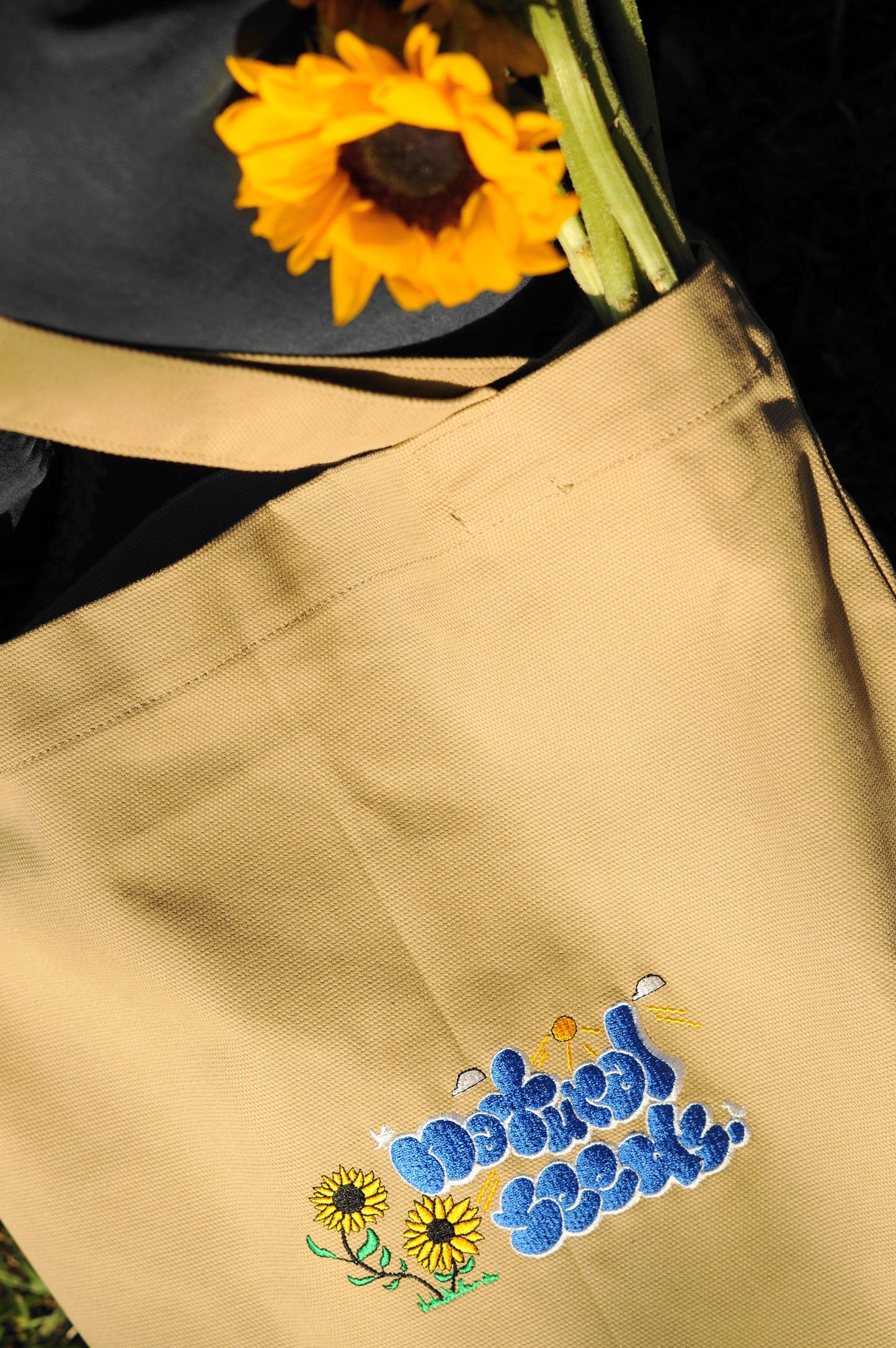 NATURAL SEEDS. Tote Bag