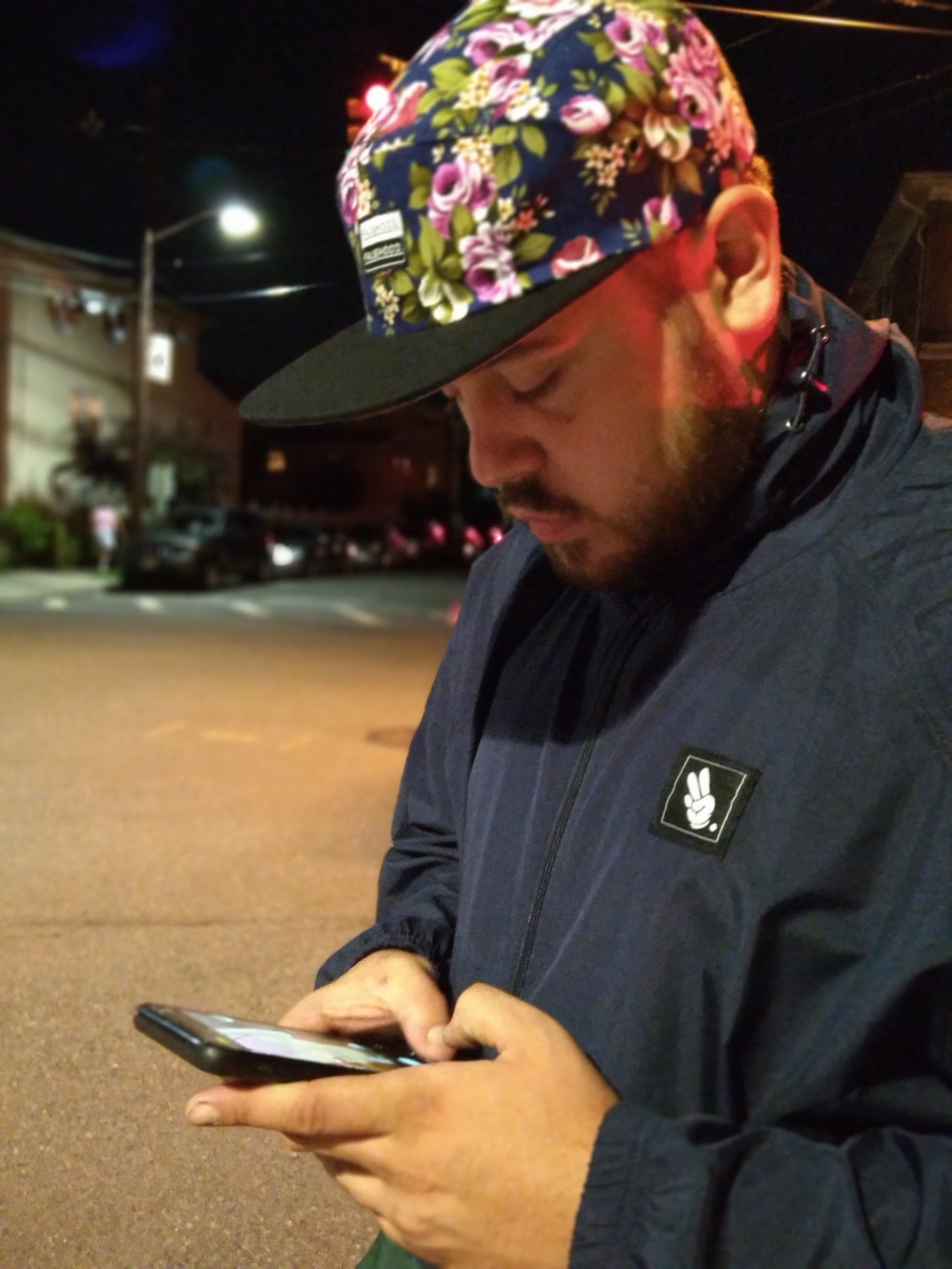 FINGERS TOGETHER. Quarter-Zip Pullover Windbreaker - FALSEHOOD.