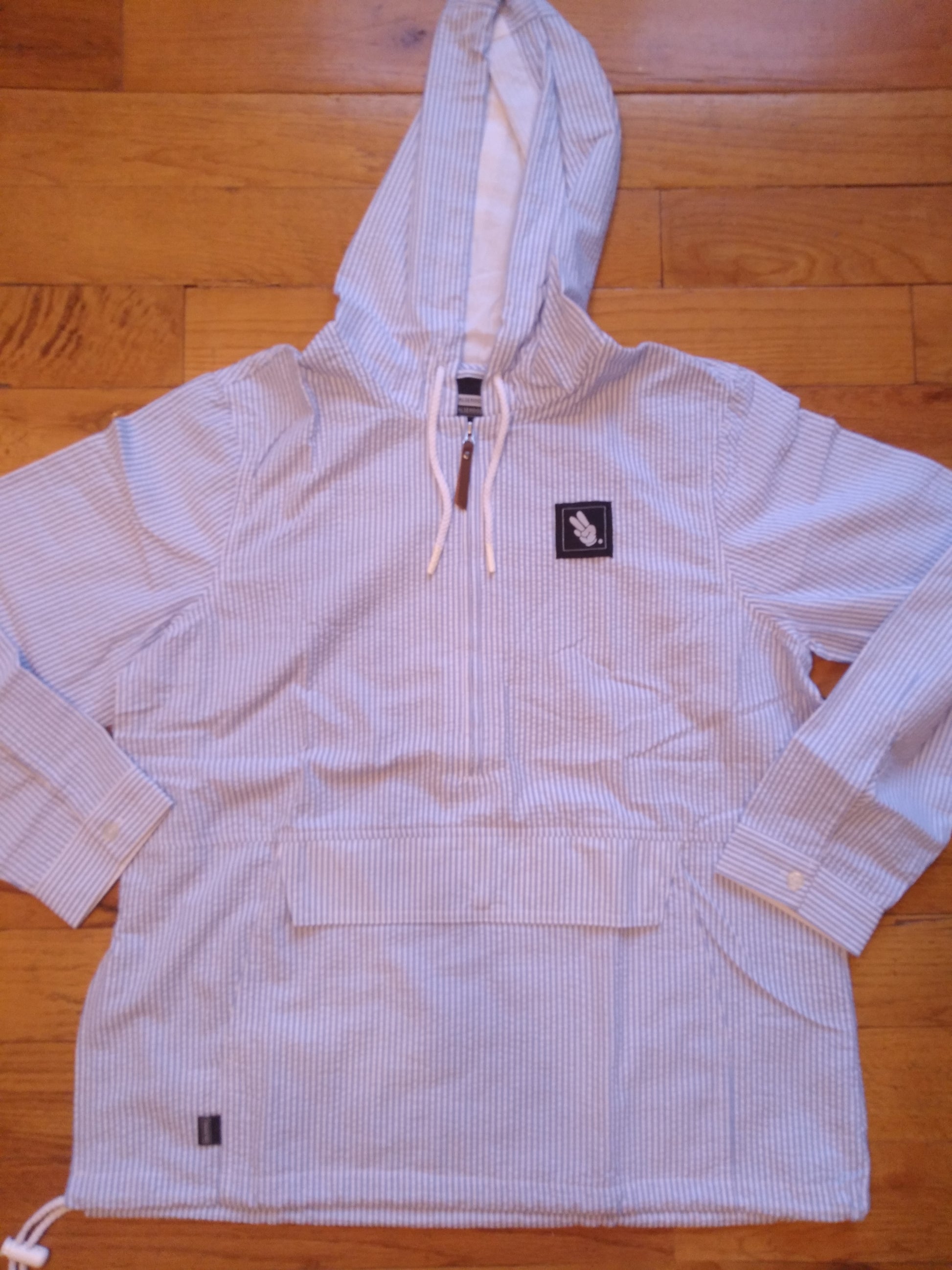 WMNS - FINGERS TOGETHER. Quarter-Zip Seersucker Pullover Jacket - FALSEHOOD.