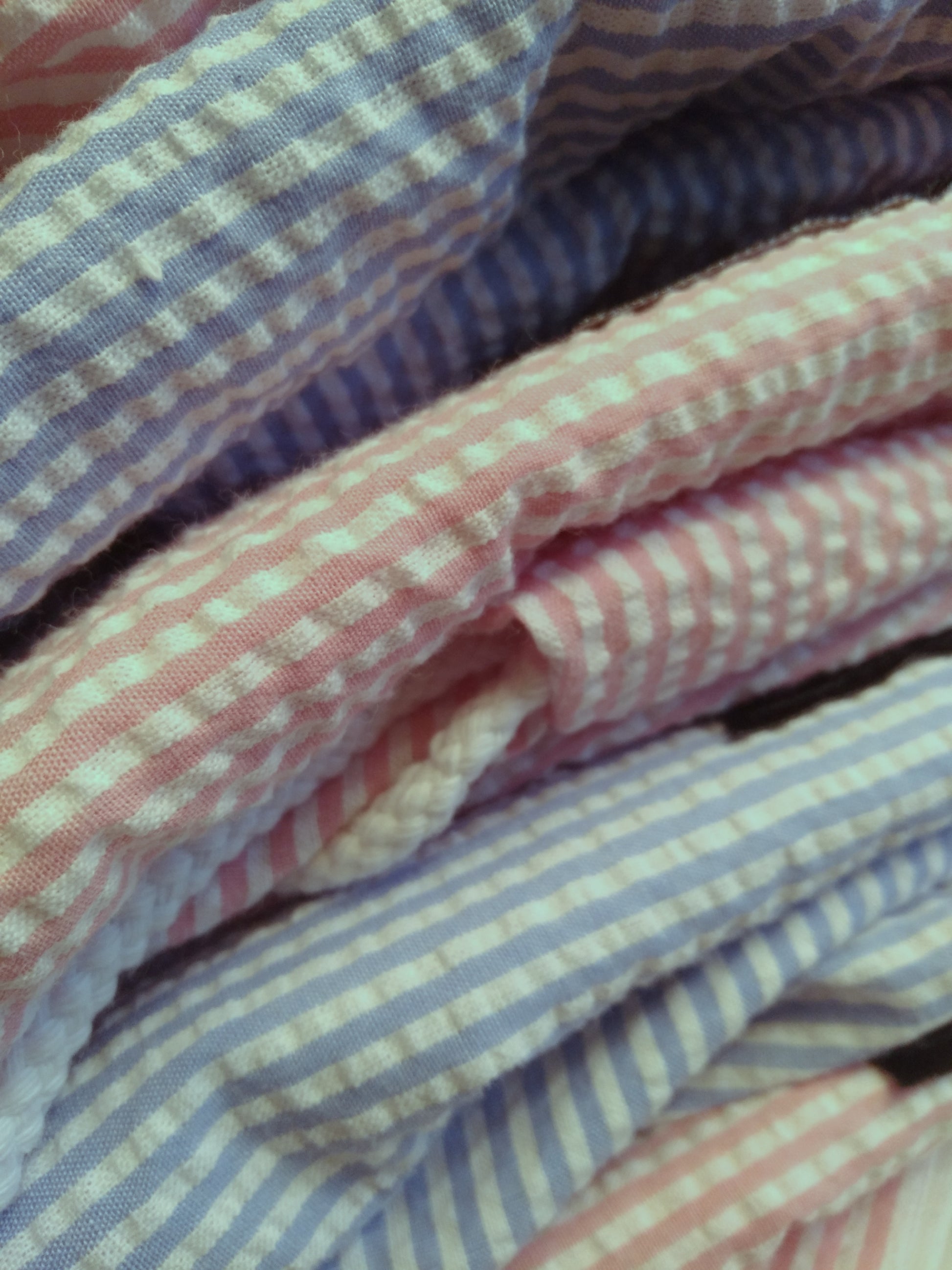 WMNS - FINGERS TOGETHER. Quarter-Zip Seersucker Pullover Jacket - FALSEHOOD.