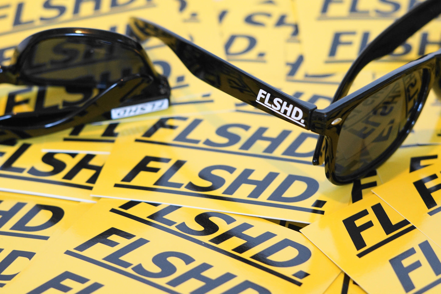 FLSHD. Box Logo Sunglasses - FALSEHOOD.