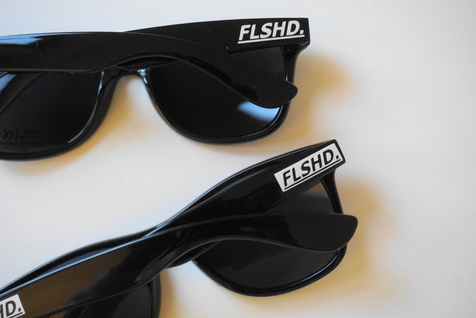 FLSHD. Box Logo Sunglasses - FALSEHOOD.