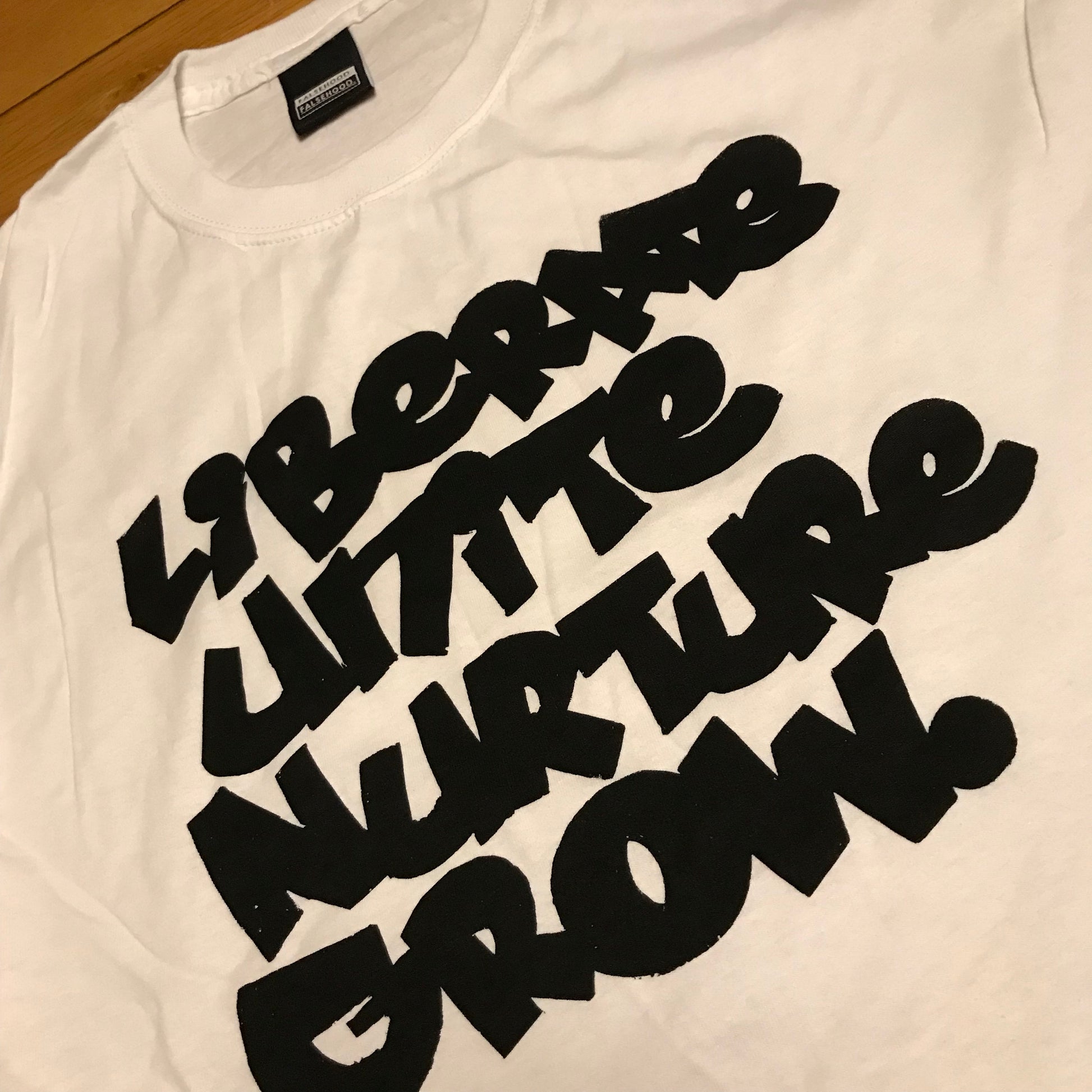 LUNG. Tee - FALSEHOOD.