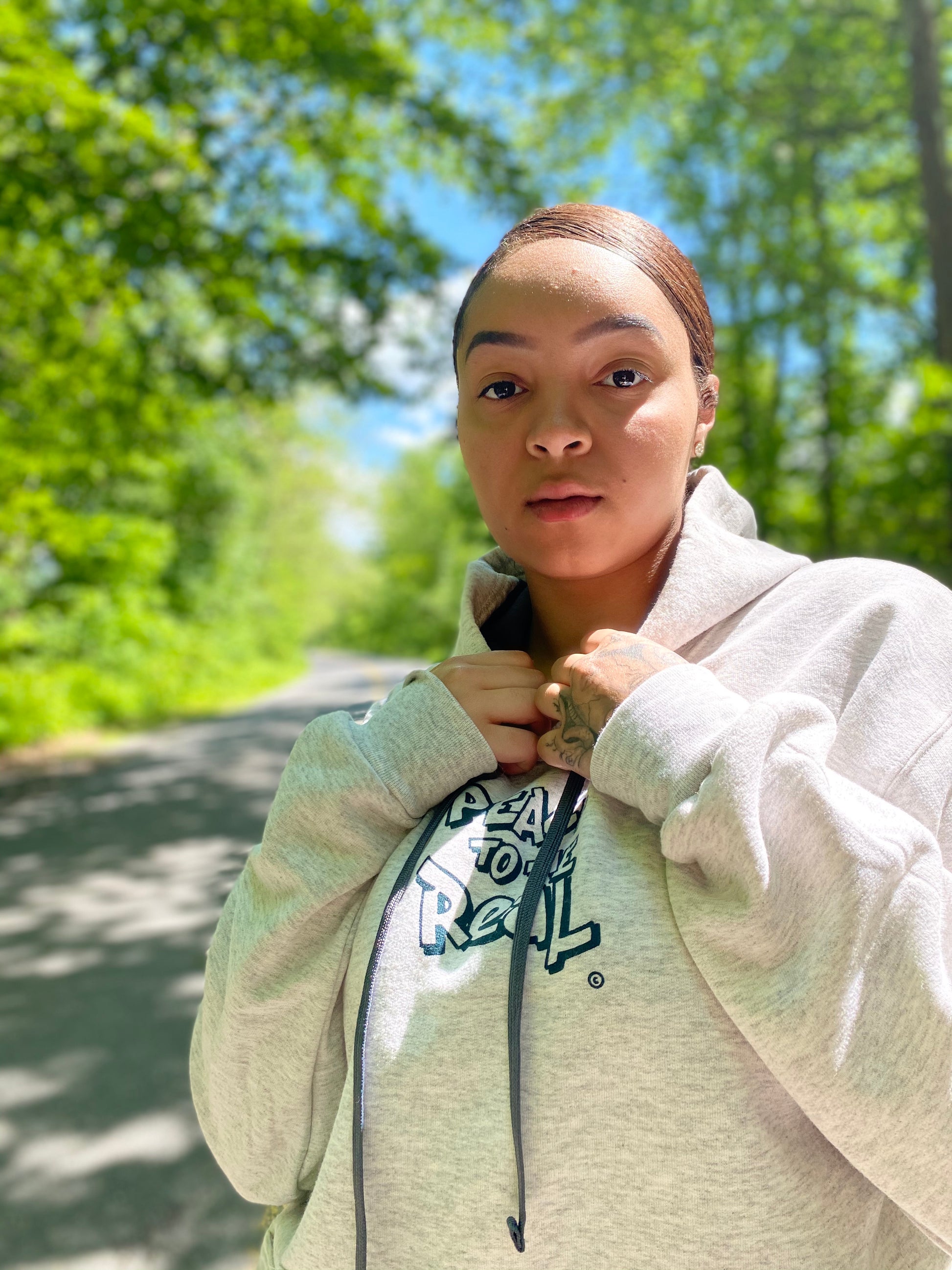 PEACE TO THE REAL. © Hoody - FALSEHOOD.