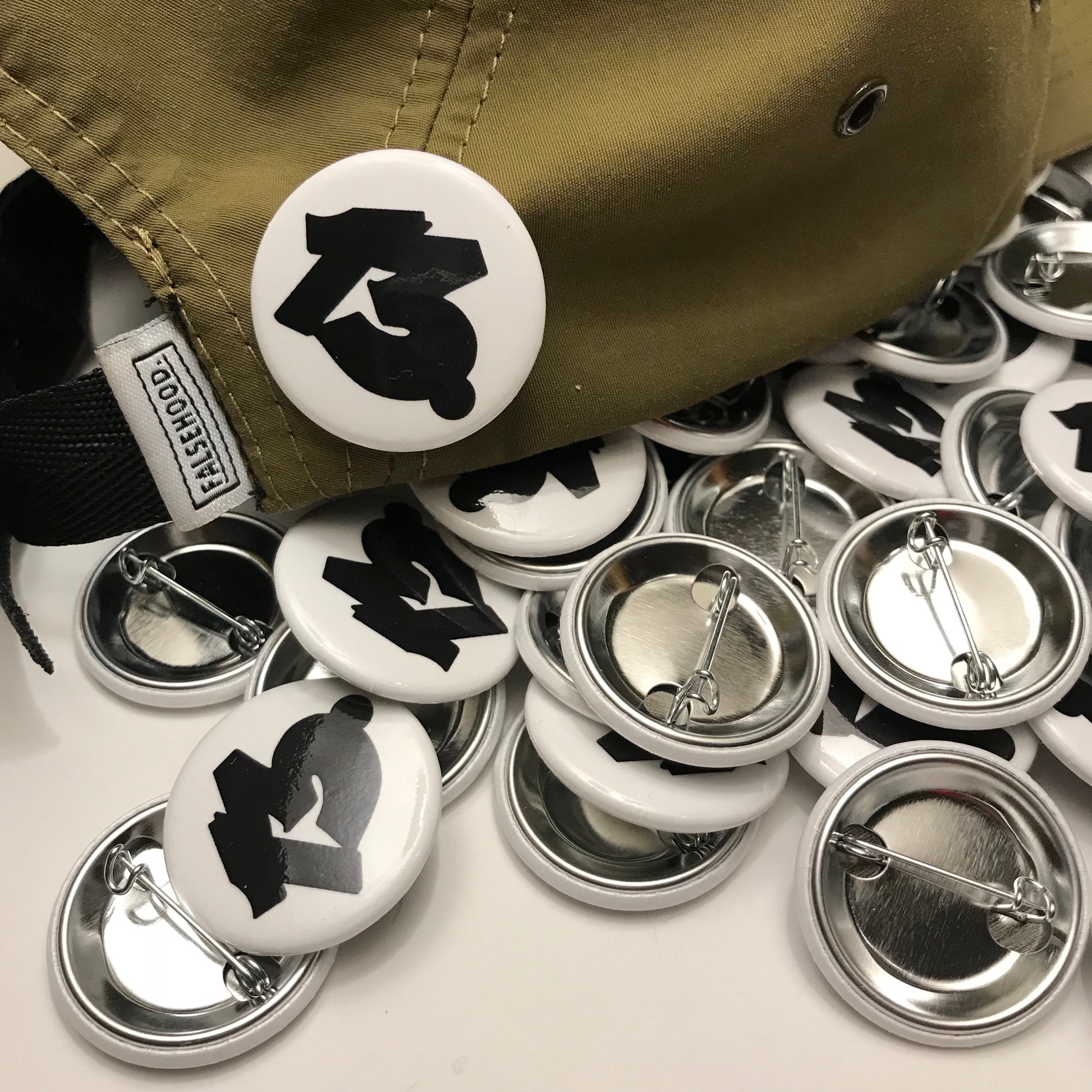 Accessories Pack. - FALSEHOOD.