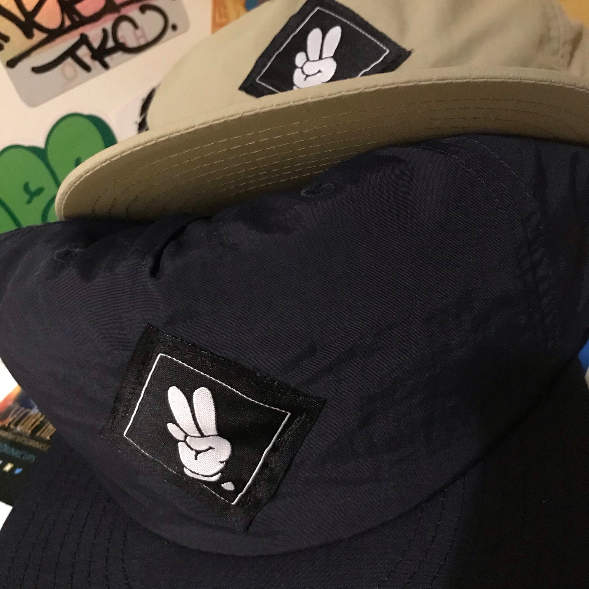 FINGERS TOGETHER. Snapback Cap - FALSEHOOD.